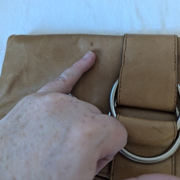 Hobo Camel Tan Leather Clutch Wallet Bag - Picture 11 of 13